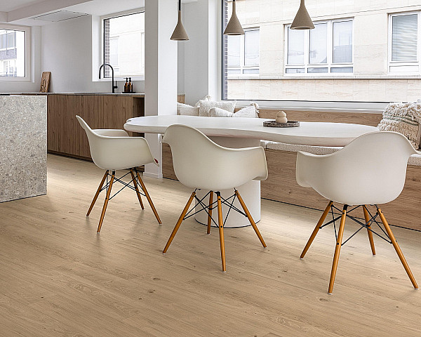 Vyberáme podlahy do moderného bytu: Štýl, funkčnosť a komfort v každodennom živote