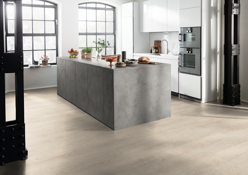 EGGER E-motion aqua 32 Dub newbury biely EL2034