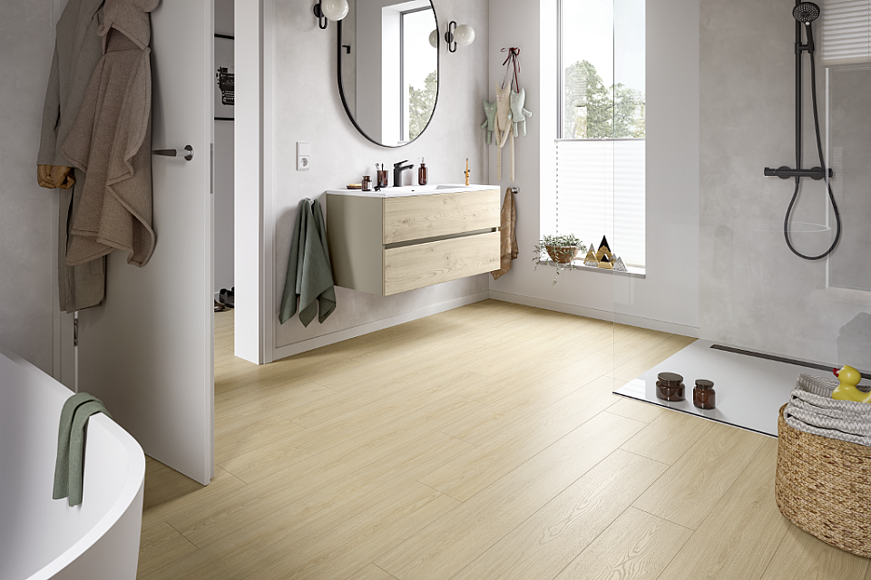 EGGER E-motion aqua 32 Dub casella prírodný svetlý EL2151