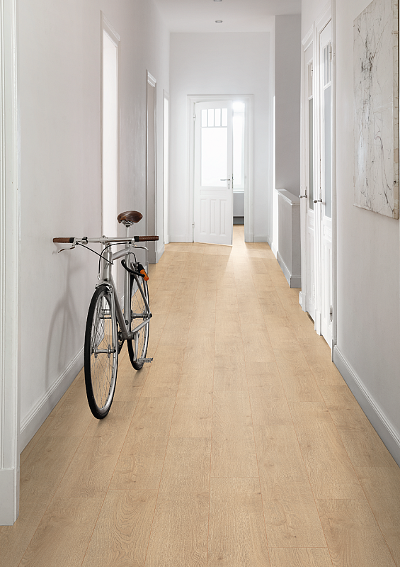 EGGER E-motion aqua 32 Dub newbury svetlý EL2035